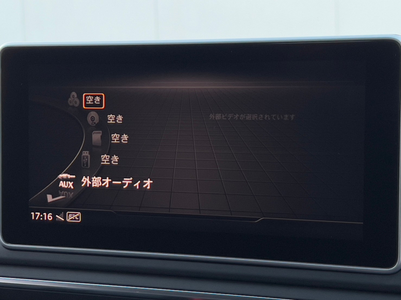 アウディ A4 中古車