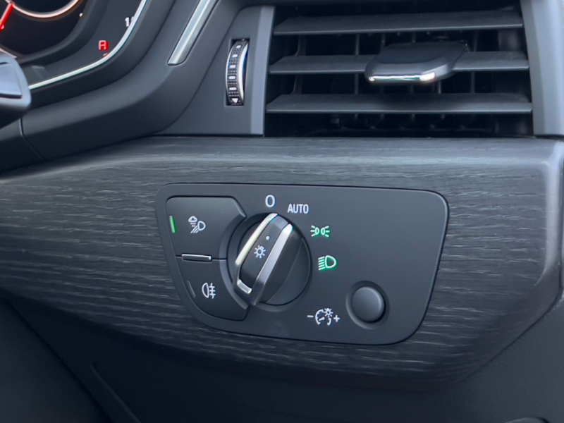 アウディ A4 中古車