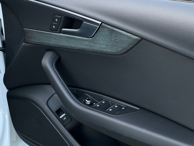 アウディ A4 中古車