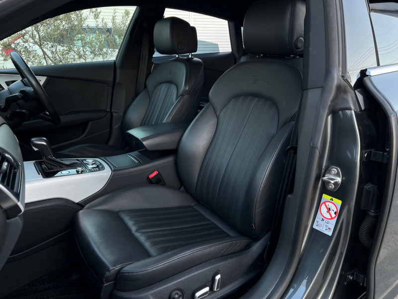 アウディ A7 中古車
