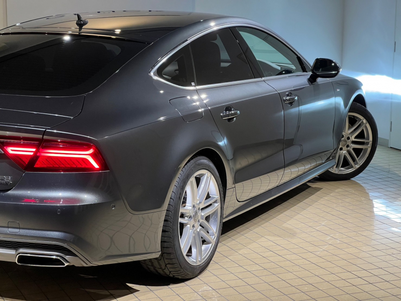 アウディ A7 中古車