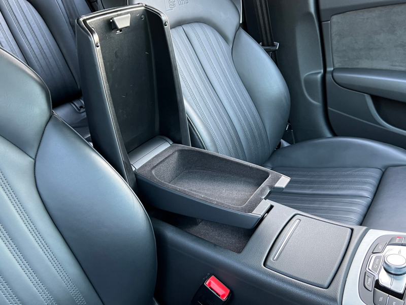 アウディ A7 中古車