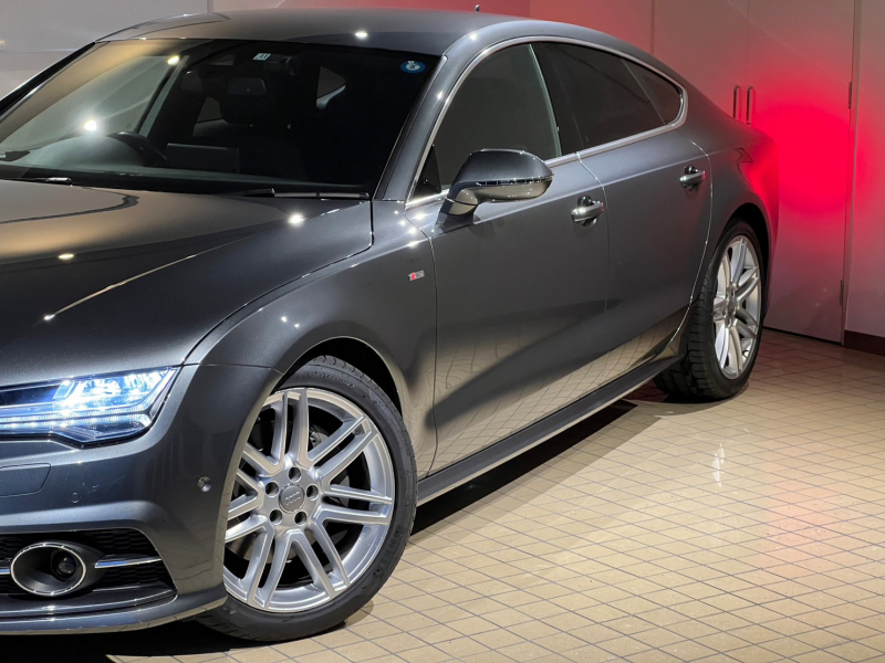 アウディ A7 中古車