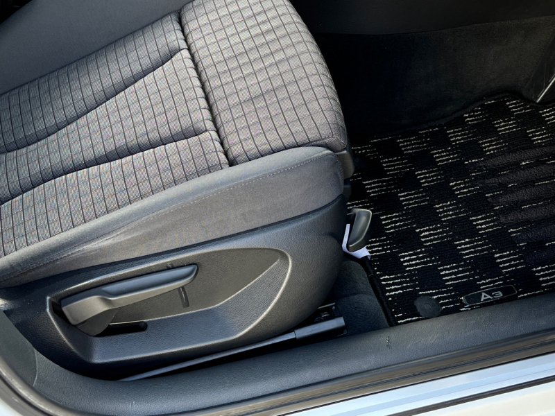 アウディ A3 中古車