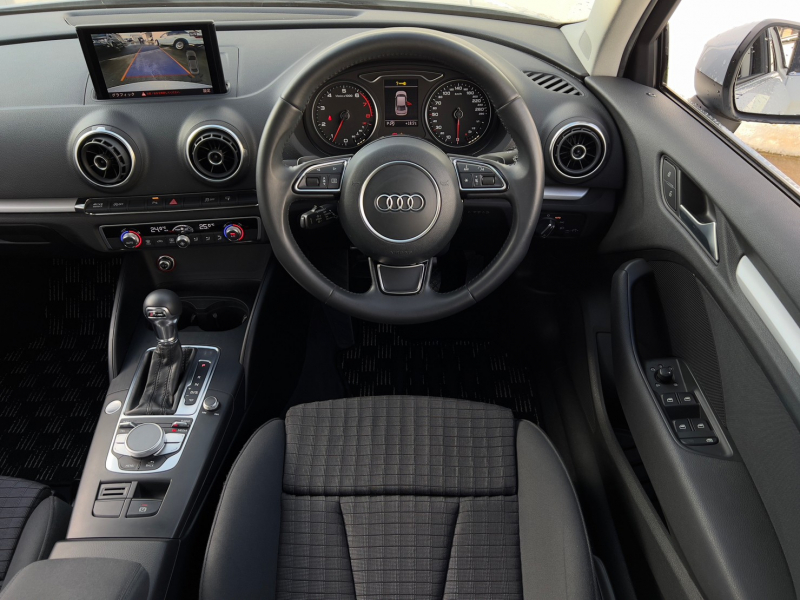 アウディ A3 中古車