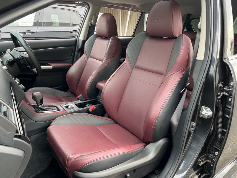 スバル レヴォーグ 中古車