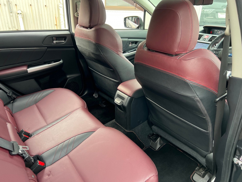 スバル レヴォーグ 中古車