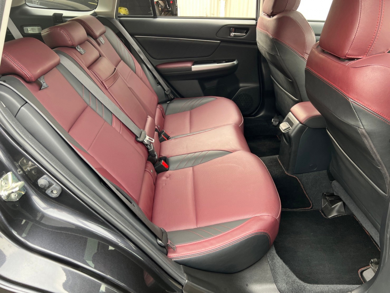 スバル レヴォーグ 中古車