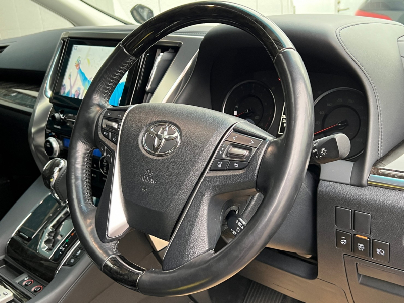 トヨタ アルファード 中古車