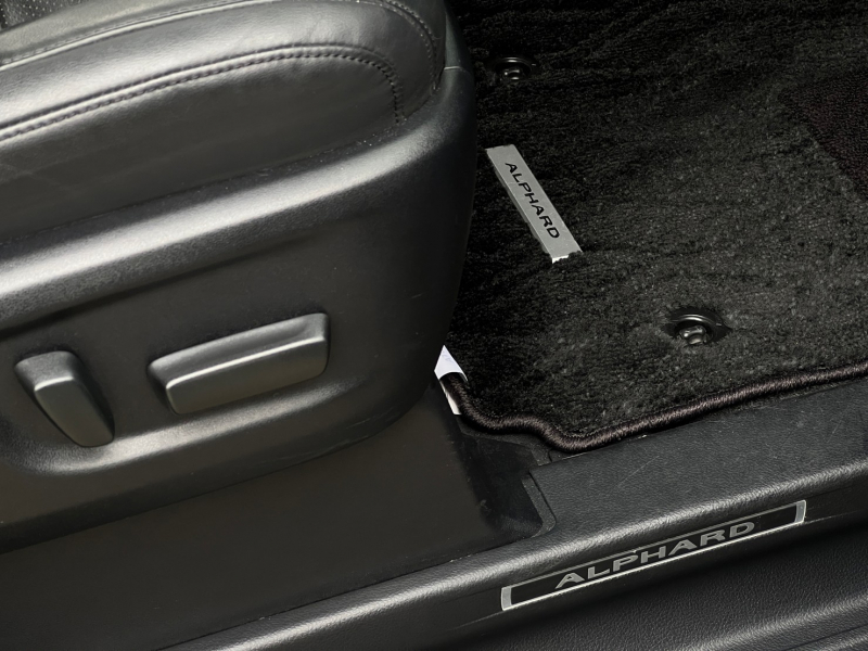 トヨタ アルファード 中古車