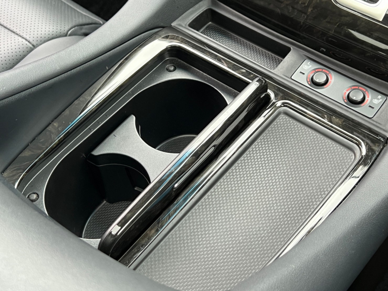 トヨタ アルファード 中古車