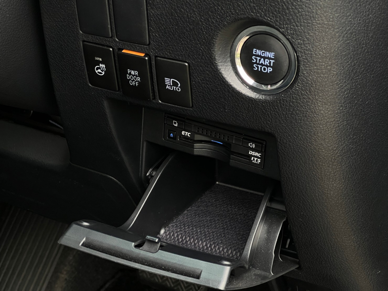 トヨタ アルファード 中古車