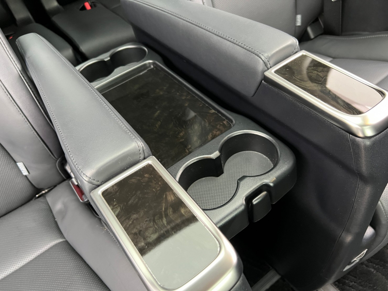 トヨタ アルファード 中古車