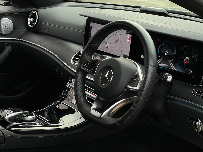 メルセデスベンツ Eクラス 中古車