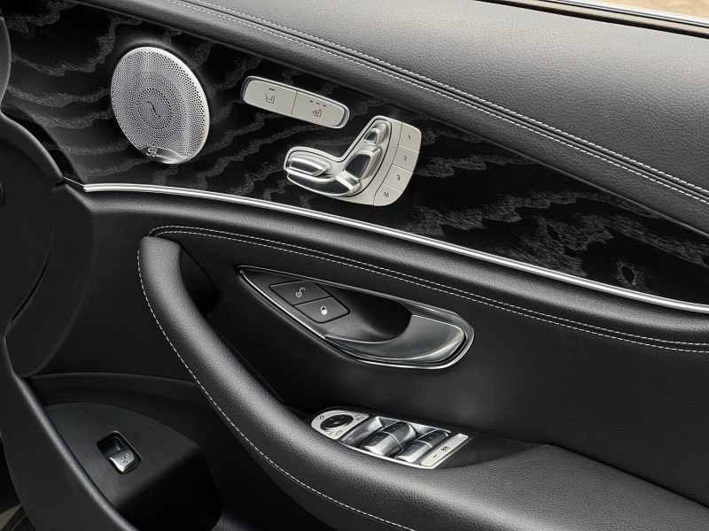 メルセデスベンツ Eクラス 中古車