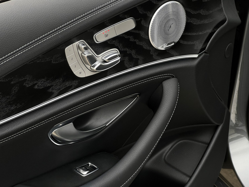 メルセデスベンツ Eクラス 中古車