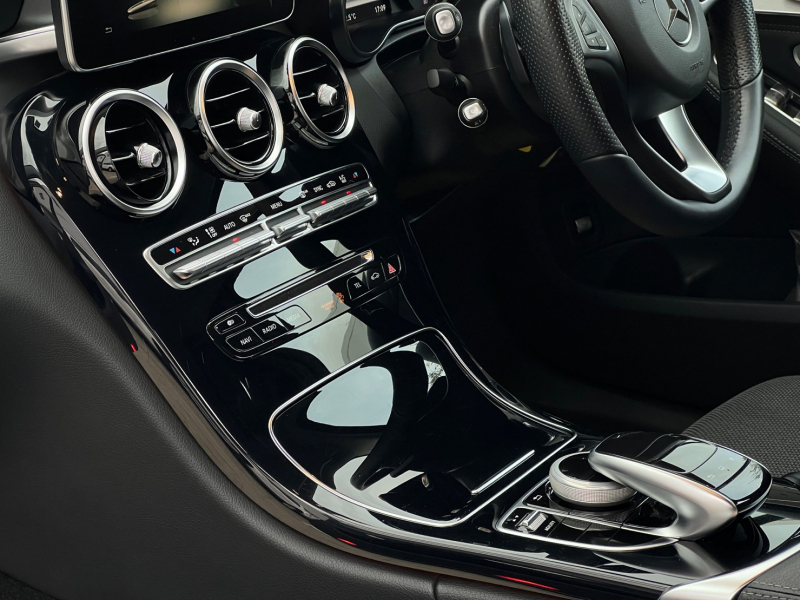 メルセデスベンツ Cクラス 中古車