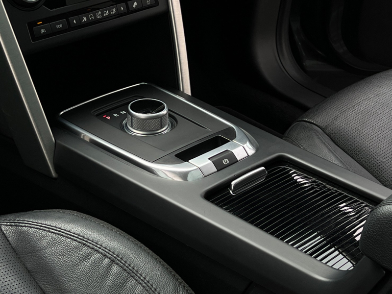 ランドローバー ディスカバリースポーツ 中古車