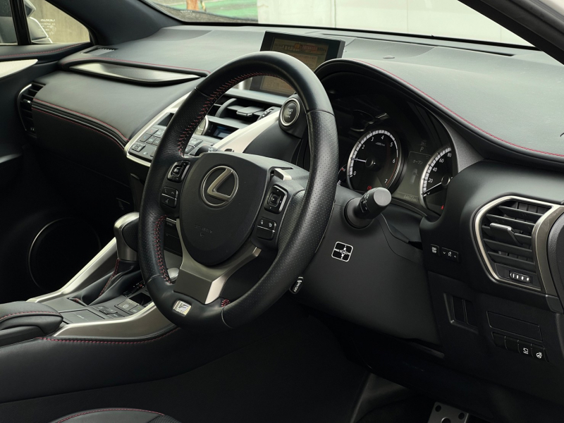 レクサス NX 中古車