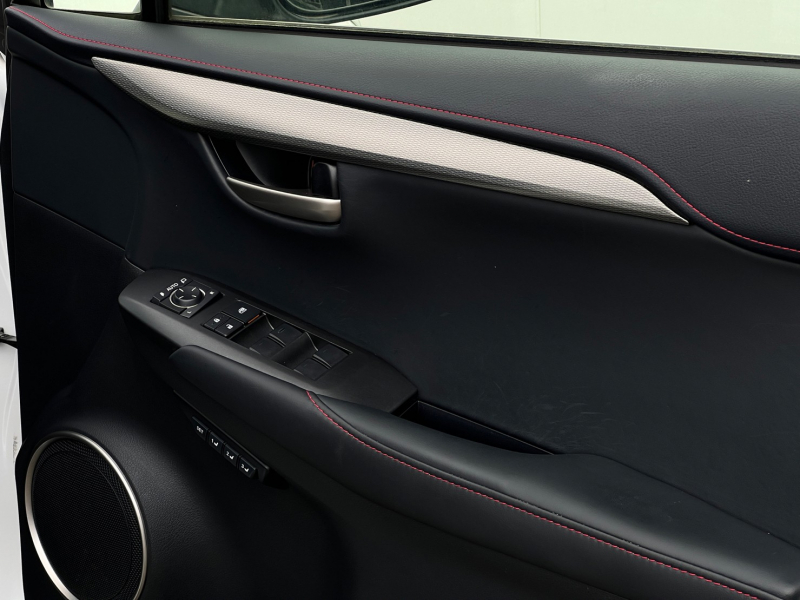 レクサス NX 中古車