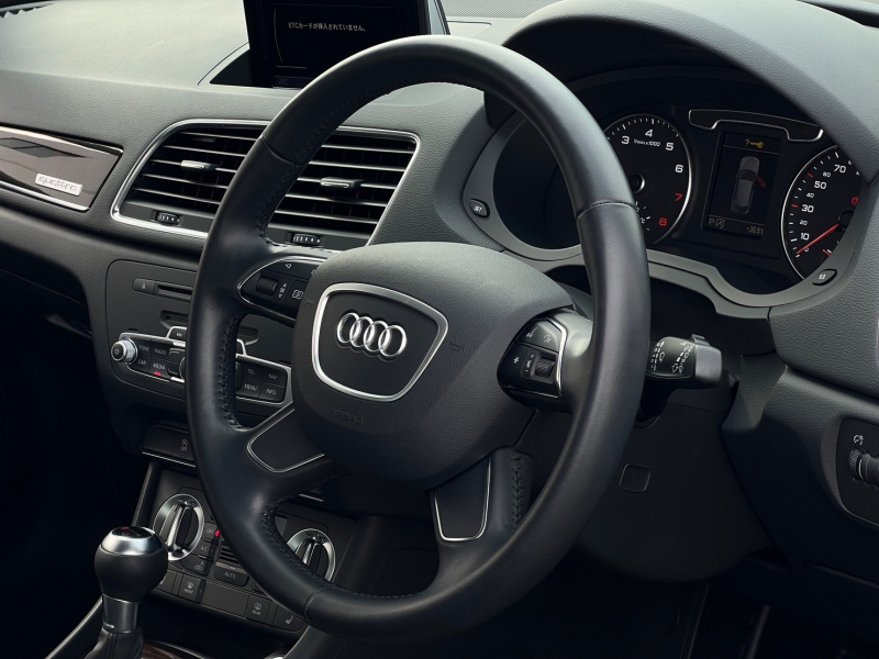 アウディ Q3 中古車