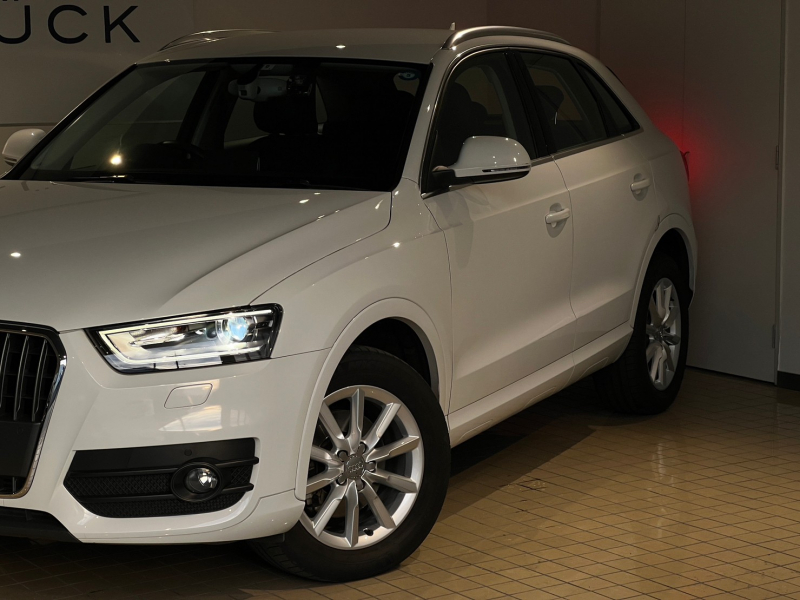 アウディ Q3 中古車