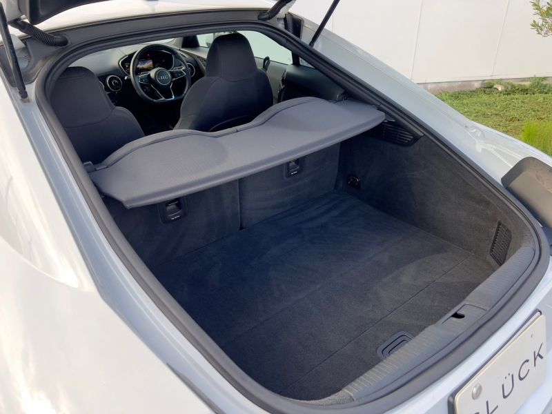 アウディ TTクーペ 中古車