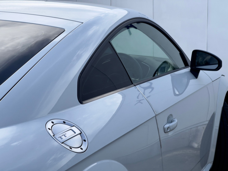 アウディ TTクーペ 中古車