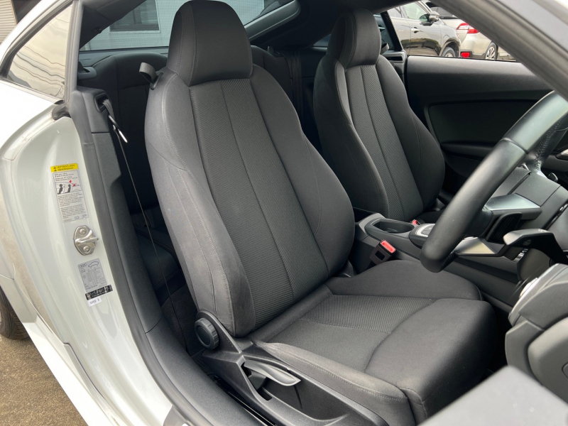 アウディ TTクーペ 中古車