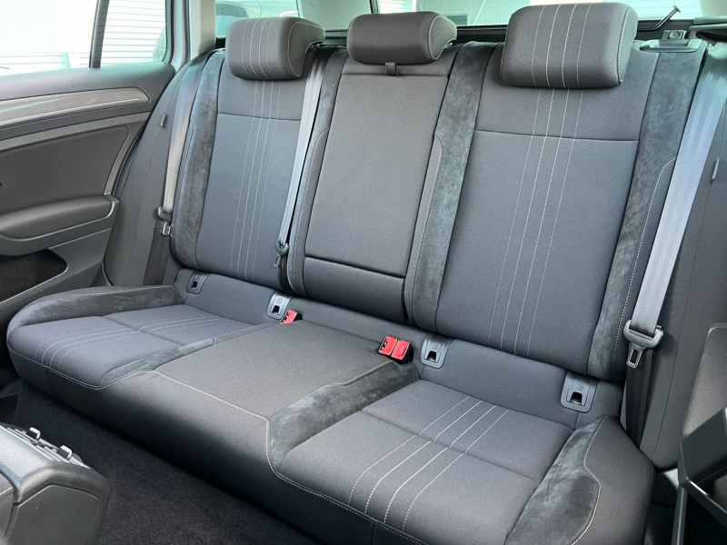 フォルクスワーゲン ゴルフ 中古車