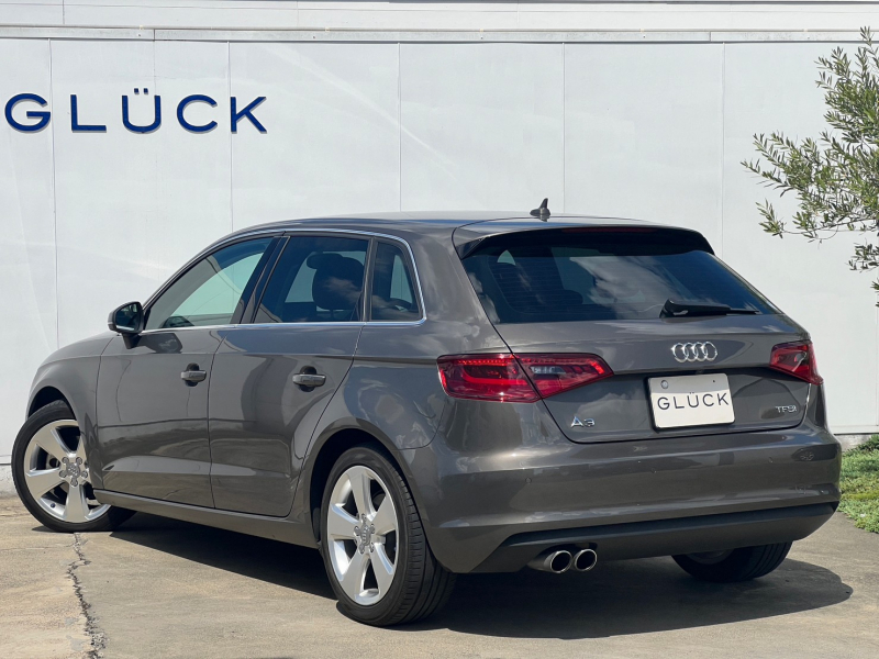 アウディ A3スポーツバック 中古車