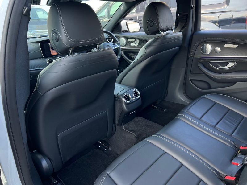 メルセデスベンツ Eクラス 中古車