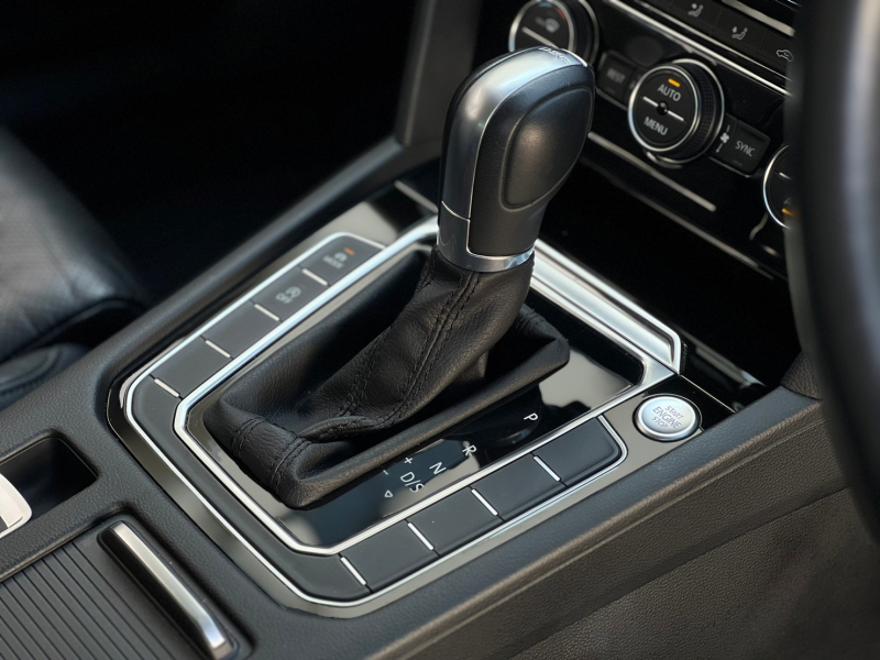 フォルクスワーゲン パサートヴァリアント 中古車