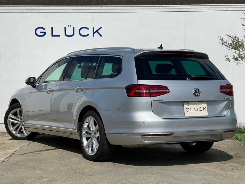 フォルクスワーゲン パサートヴァリアント 中古車