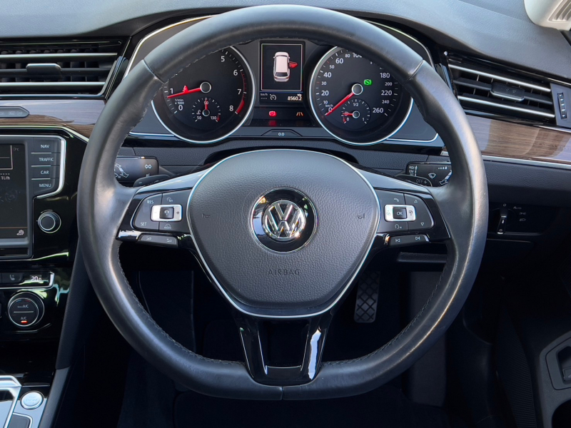 フォルクスワーゲン パサートヴァリアント 中古車