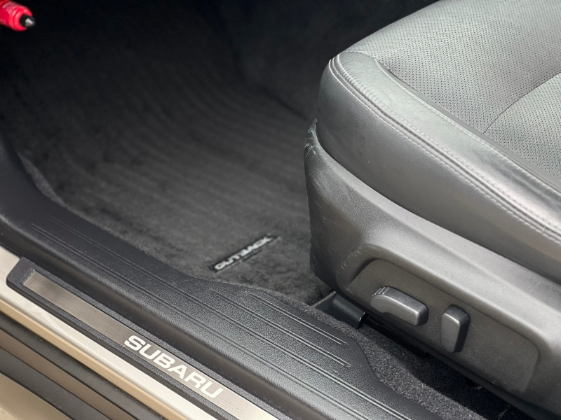 スバル アウトバック 中古車