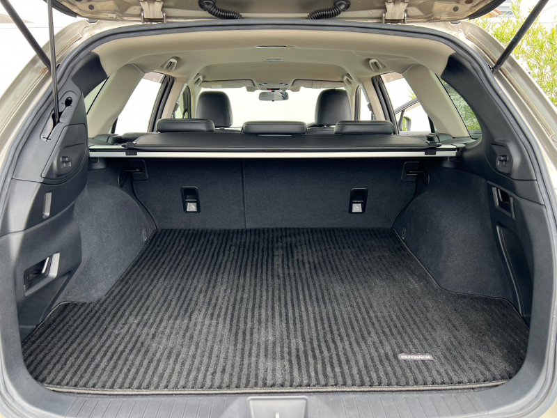 スバル アウトバック 中古車