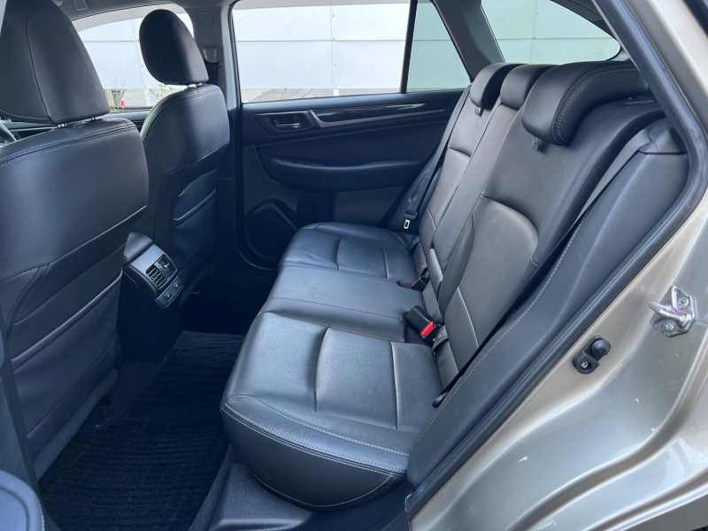 スバル アウトバック 中古車