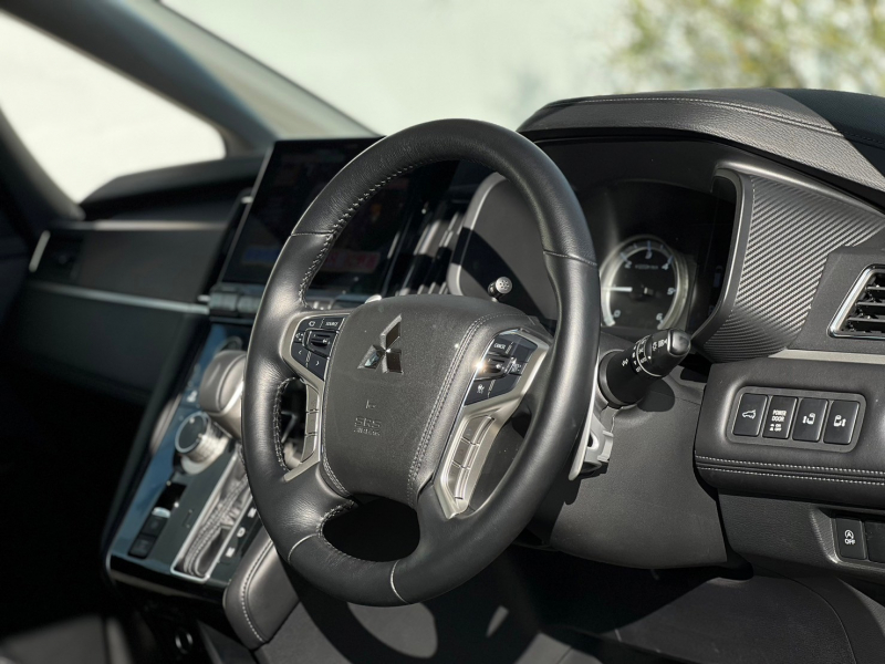 三菱 デリカD:5 中古車