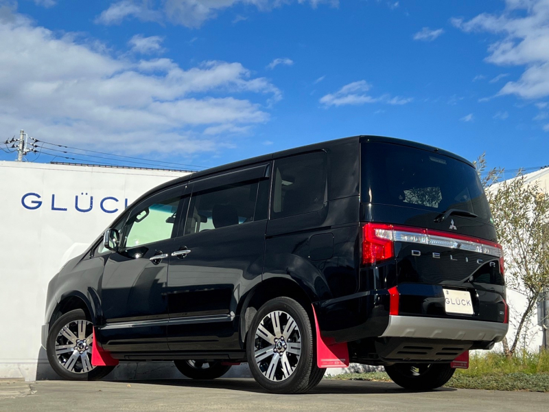 三菱 デリカD:5 中古車