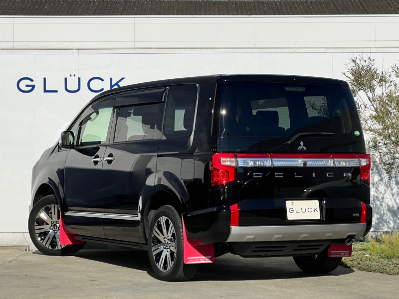 三菱 デリカD:5 中古車