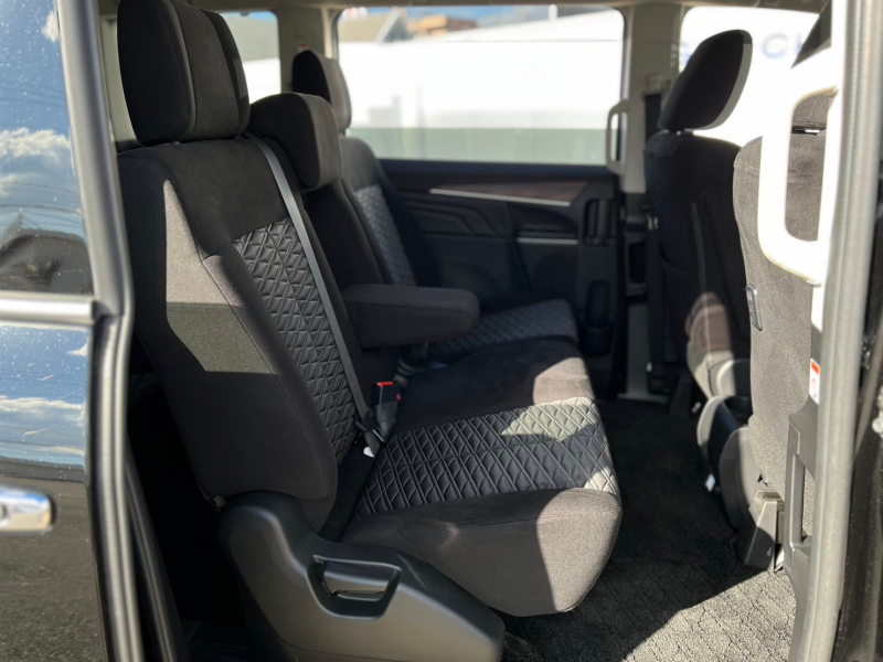 三菱 デリカD:5 中古車