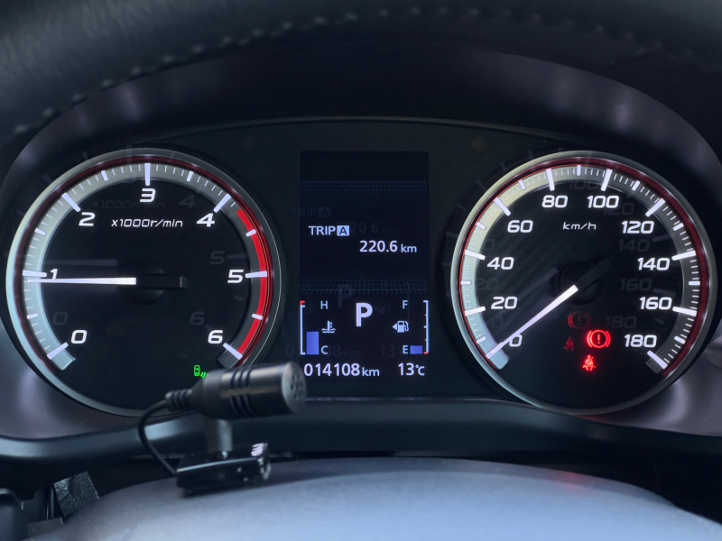 三菱 デリカD:5 中古車