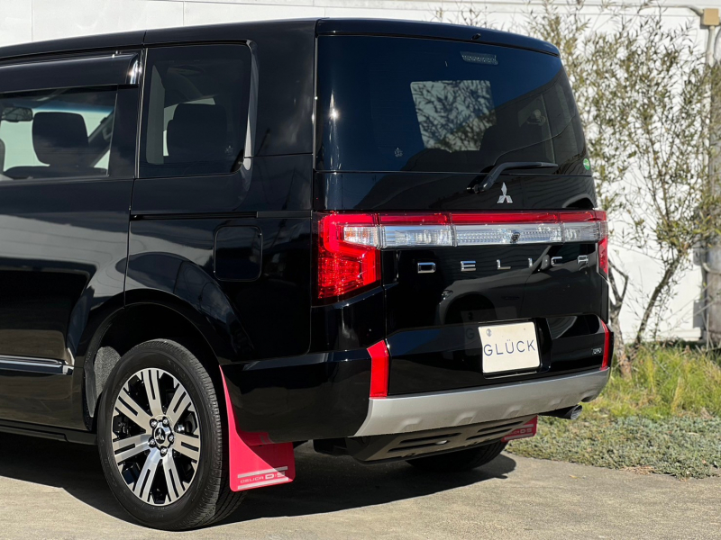 三菱 デリカD:5 中古車