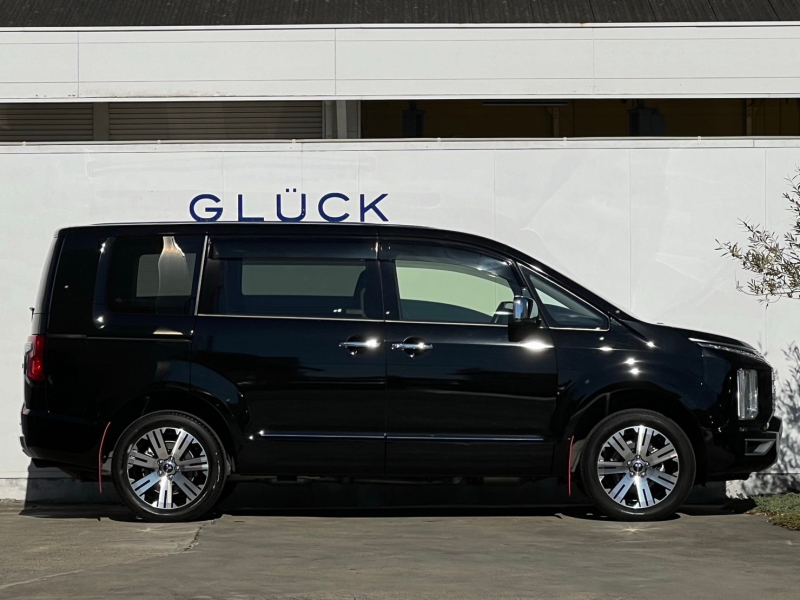 三菱 デリカD:5 中古車