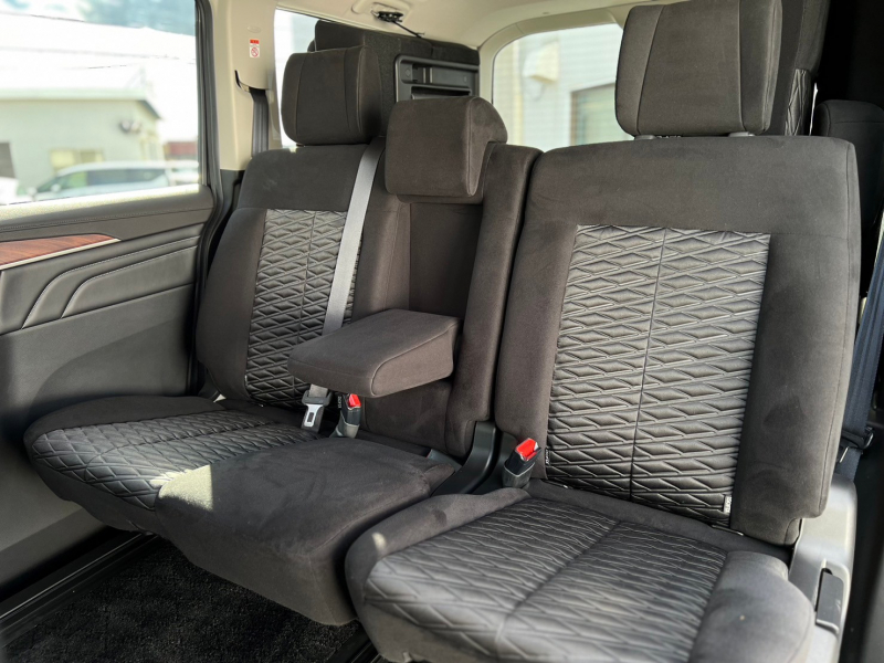 三菱 デリカD:5 中古車