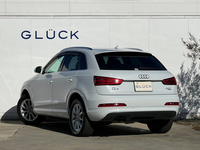 アウディ Q3 中古車