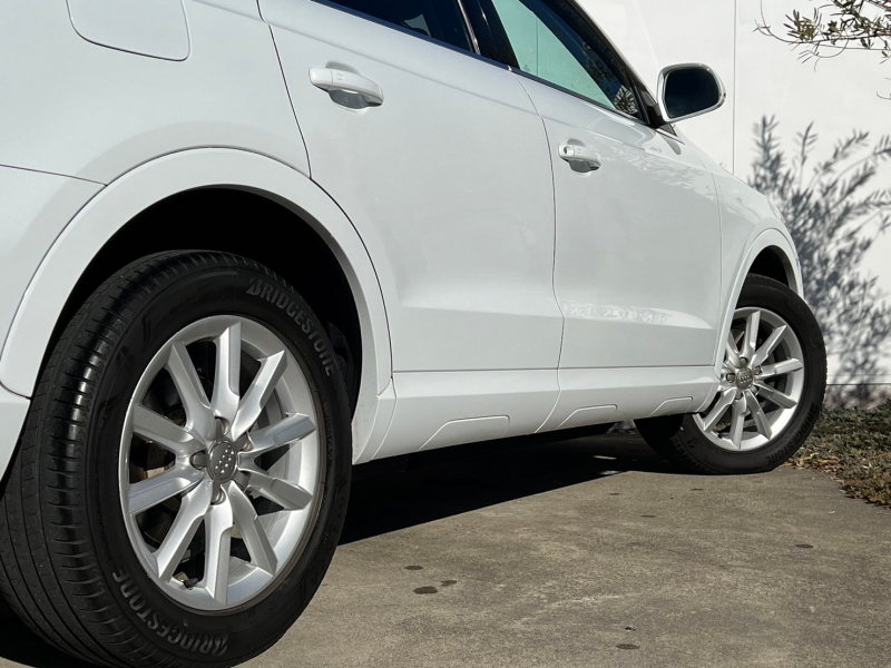 アウディ Q3 中古車