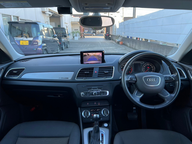 アウディ Q3 中古車