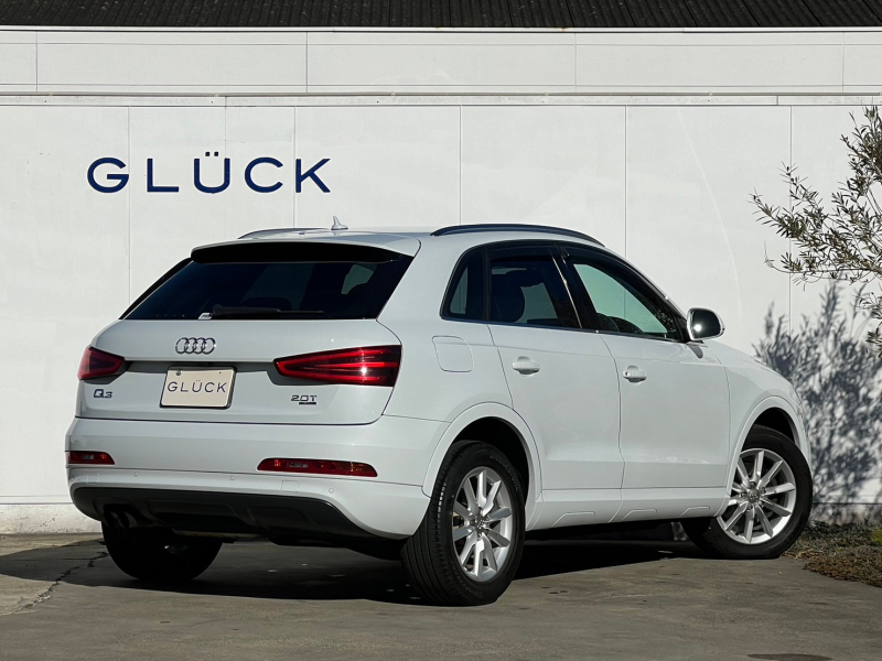 アウディ Q3 中古車